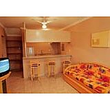 Condominio Amarilis Flat Service — - Unit Kitchen & Living Area