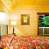 Bluegreen Shenandoah Crossing — Cabin Bedroom