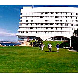 Beacon Island Hotel — - Close up