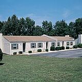 Hiawatha Manor West at Lake Tansi