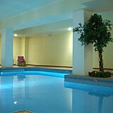 Solana Hotel — Indoor pool at