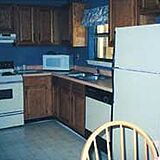 Mountain Meadows Resort — - Unit Kitchen