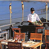 Angsana Resort & Spa Bintan — Angsana Resort & Spa: beachside dining