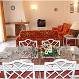Club Calahonda — - Living area inside a unit