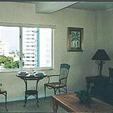 Signum Resort Miami Beach — Room atLiving Area