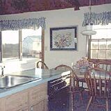 Tristram's Landing — - Unit Kitchen