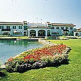 Four Seasons Racquet & Country Club