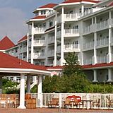 The Inn at Bay Harbor — - Cabana Bar and pool.