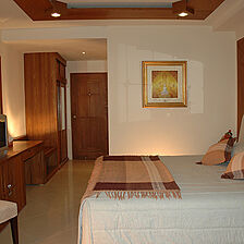 Absolute at Whitehouse Condotel