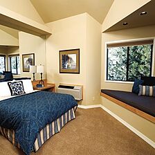 Mount Bachelor Village Resort