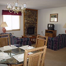 Table Rock Resort — - Unit Dining Area