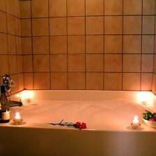 Holiday Inn Club Vacations Williamsburg Resort &mdash; Jacuzi Tub