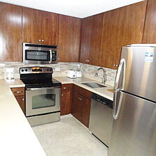 Simpson Bay Resort and Marina — Kitchen