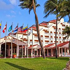 Playa Linda Beach Resort — Exterior