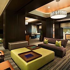 Wyndham Grand Chicago Riverfront — Lobby