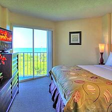 Ocean Pointe Suites at Key Largo — Bedroom