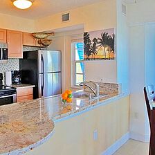 Ocean Pointe Suites at Key Largo — Kitchen