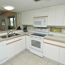 Port Villas — Kitchen