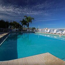 The Palms of Treasure Island — Pool