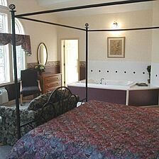 Suites at Attitash Mountain Village — Bedroom