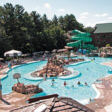Wyndham Sundara Cottages at Wisconsin Dells — Outdoor Pool