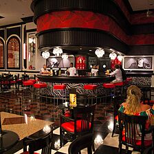 Royal Palm Club at the RIU Palace Aruba — Bar