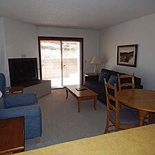Lion's Gate Pines Lodge &mdash; Living Area
