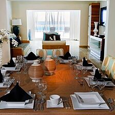 Presidential Suites by Lifestyle Holidays Vacation Resort — Dining Area