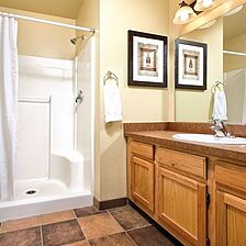 WorldMark Pinetop — Bathroom