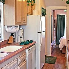 Sedona Pines Resort — Kitchen
