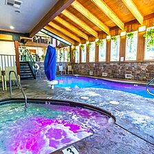 Mountain Retreat &mdash; Pool and Hot Tub