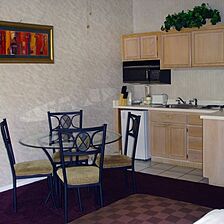 The Inn at Silver Lakes — Kitchen and Dining Area