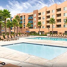 WorldMark Oceanside — Exterior