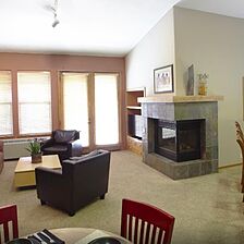 Squaw Valley Lodge — Living Area