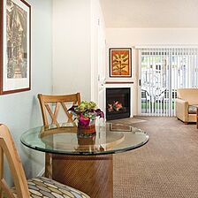 WorldMark Palm Springs — Dining and Living Area