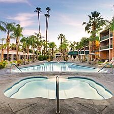WorldMark Palm Springs — Pool and Hot Tub