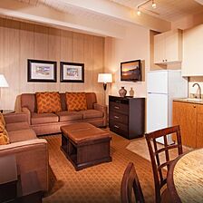 San Clemente Inn — Living Area