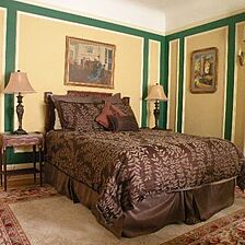 Jackson Court City Shares &mdash; Bedroom