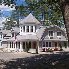 Sheepscot Harbour Village Resort & Spa — Exterior