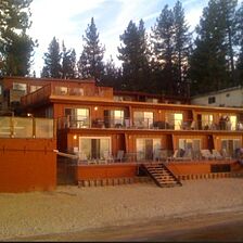 The Beachcomber Inn — Exterior