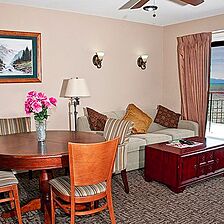 The Beachcomber Inn — Living Area