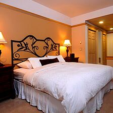 Park Plaza at Beaver Creek — Bedroom