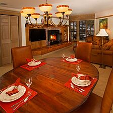 Park Plaza at Beaver Creek — Dining Area