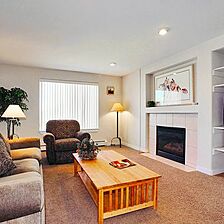 Swan Mountain Resort — Living Area