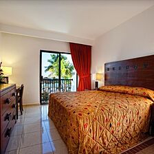 Royal Cancun (Formerly Club Internacional de Cancun) — Royal Cancun Bedroom