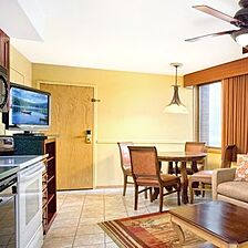 Wyndham Durango — Living Area and Kitchenette