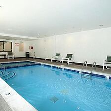 Gateway Mountain Lodge — Pool
