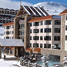 Grand Lodge Crested Butte — Exterior