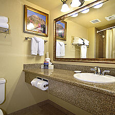 Grand Lodge Crested Butte — Bathroom