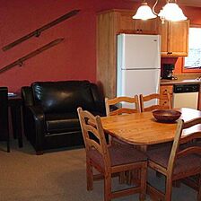 The Mountainside at SilverCreek — Dining Area